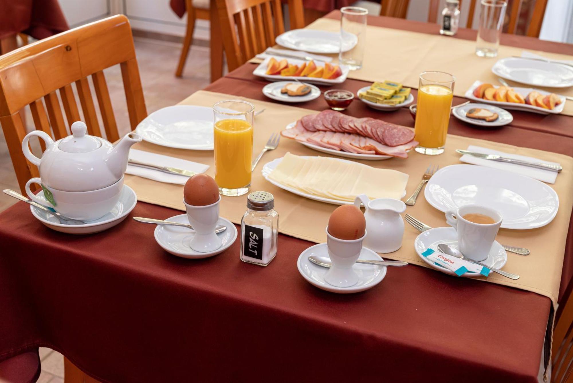 Primavera 1 Hotel Pazardzhik Ngoại thất bức ảnh