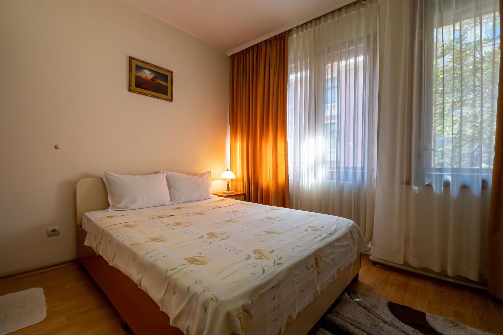 Primavera 1 Hotel Pazardzhik Ngoại thất bức ảnh